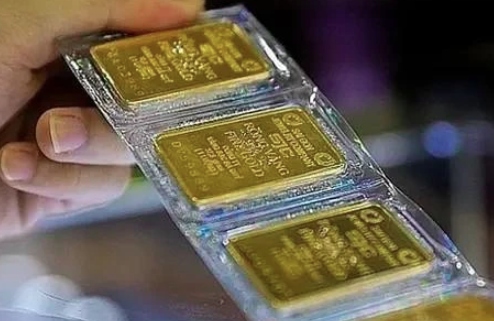 Central bank suspends gold bar auctions, announces market inspections